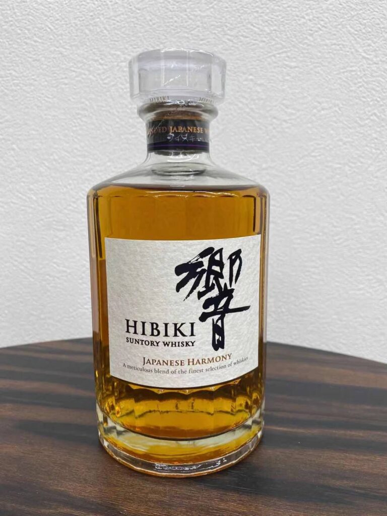 響 ジャパニーズハーモニー 700ml 箱付 - 酒